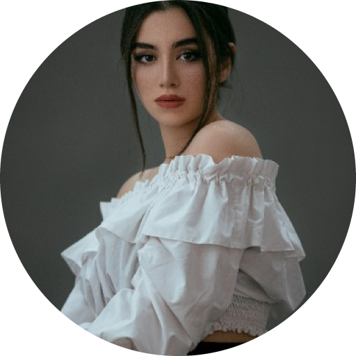 Julia V.